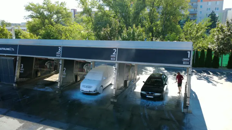 Samoobslužné umývacie boxy AUTOLINE z výšky