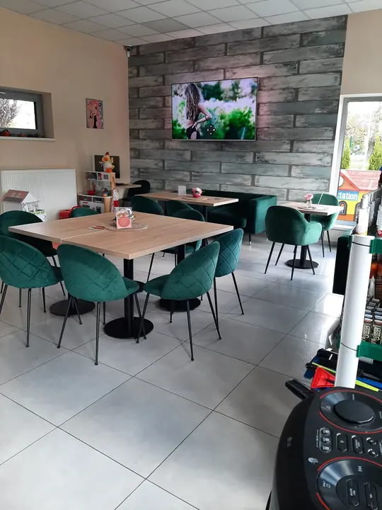 Interiér kaviarne AUTOLINE